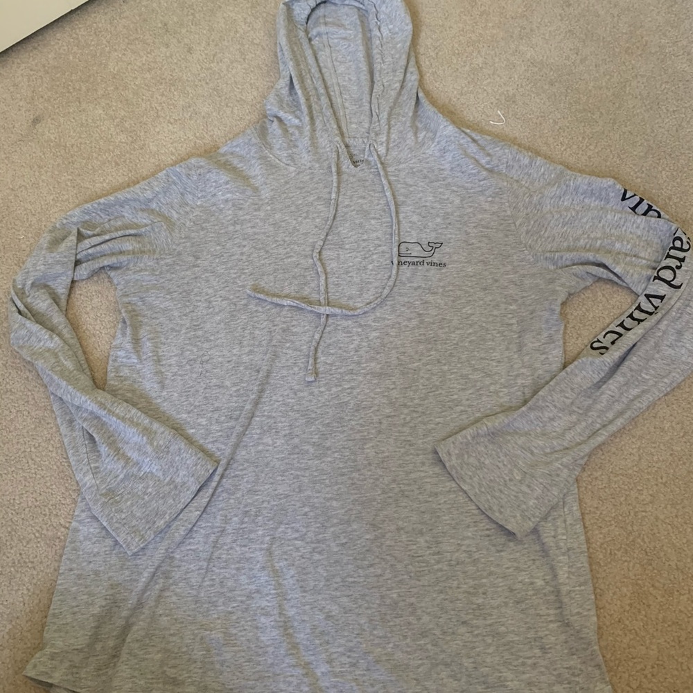 vineyard vines shirt with hoodie